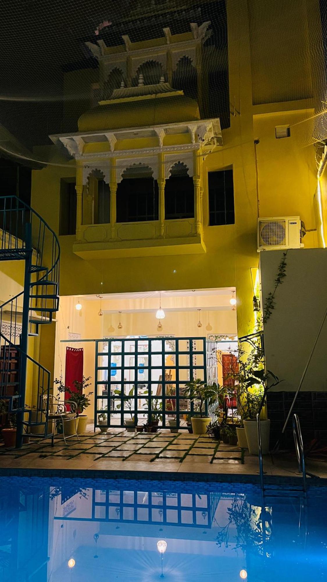 Hotel Ushaan Haveli Udaipur Exterior photo